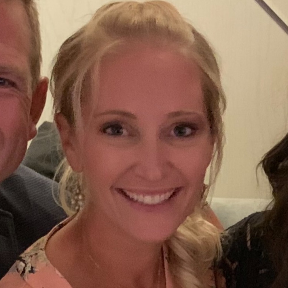 Meet your Posher, Jennifer